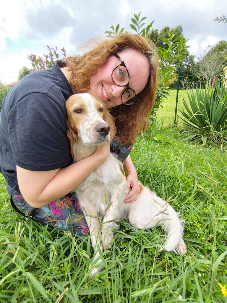 Sarah de LA DOGGY COMPANY votre promeneur de chien sur Saubrigues